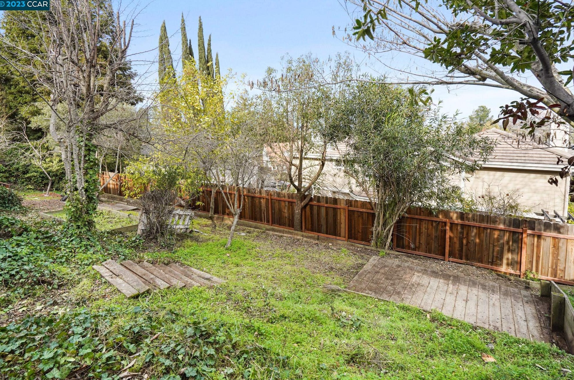 2410 Overlook Dr, Walnut Creek CA  94597-3009 exterior