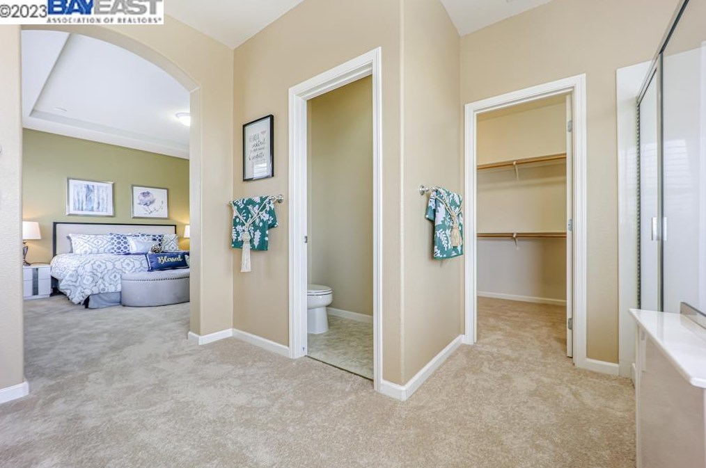 233 Tanglewood Dr, Richmond CA  94806-5815 exterior