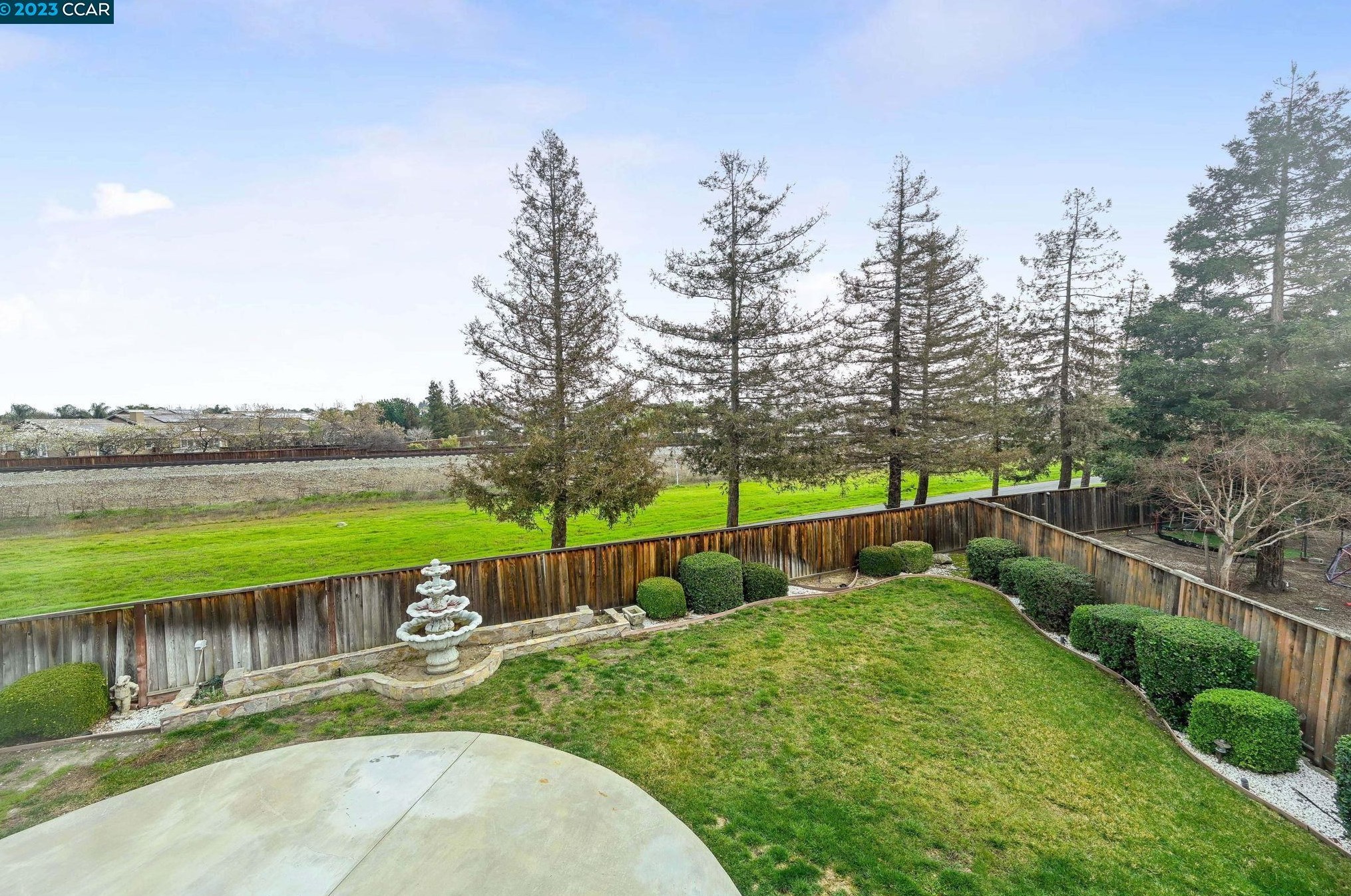 981 Chamomile Ln, Los Angeles CA  94513-6166 exterior