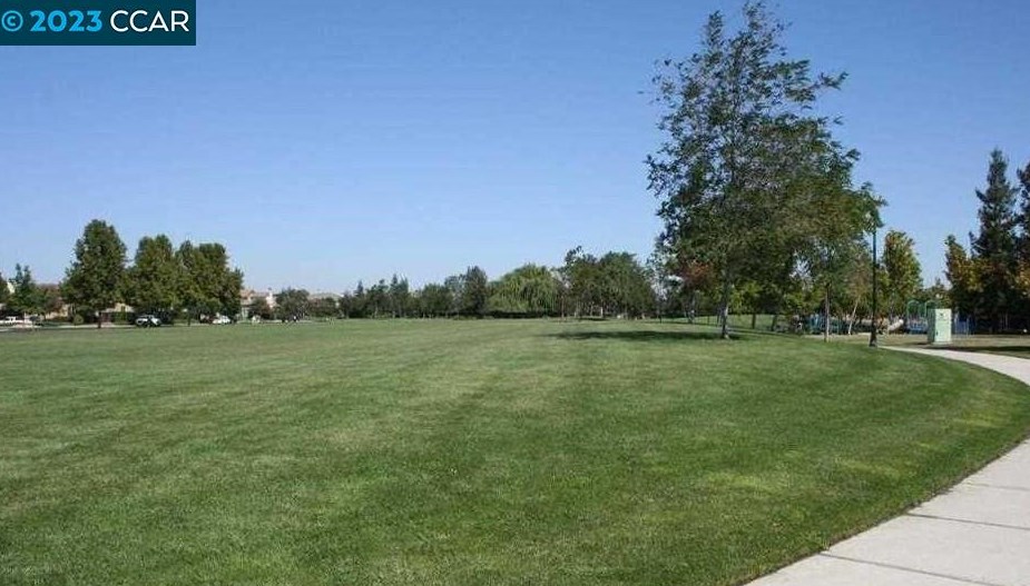 981 Chamomile Ln, Los Angeles CA  94513-6166 exterior