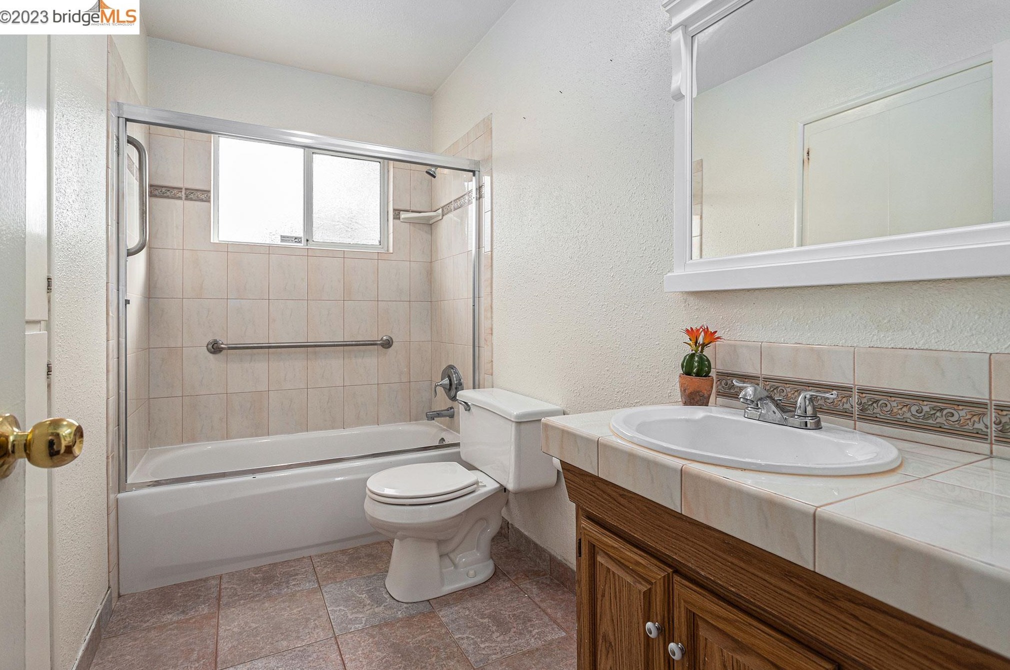 2400 Beasley Ave, Antioch CA  94509-3804 exterior