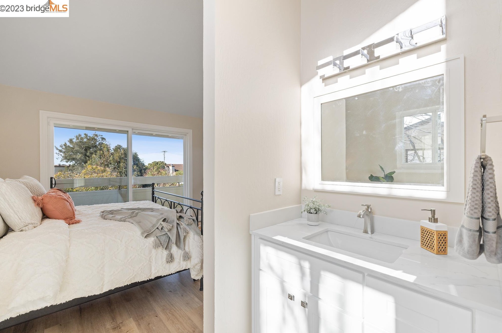 1174 Richmond St, Richmond CA  94530-2656 exterior