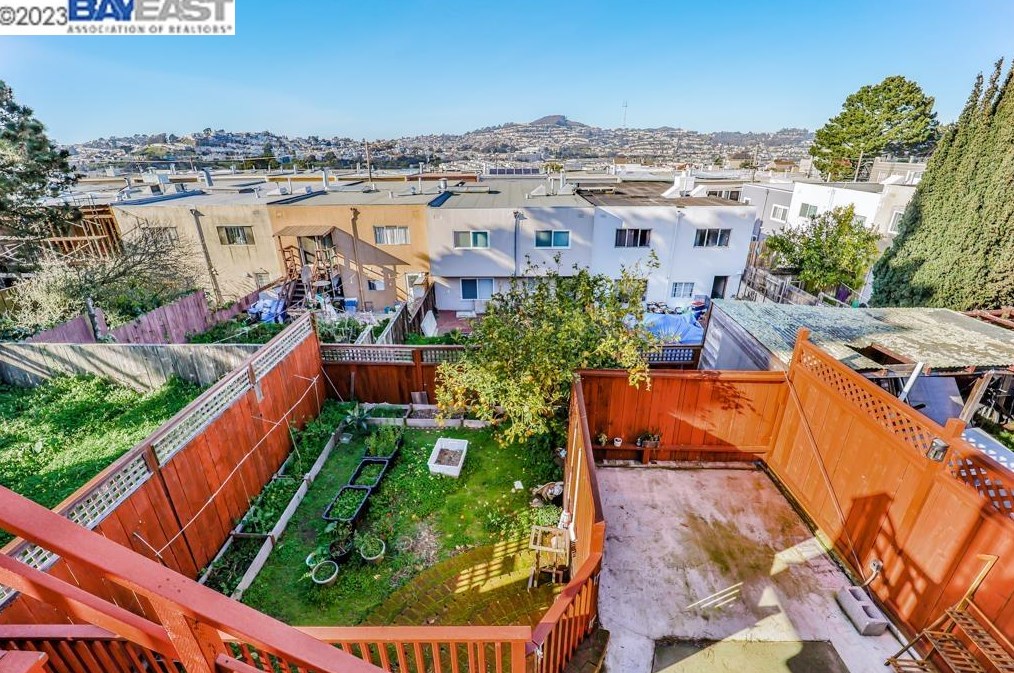 226 Hanover St, San Francisco CA  94112-4350 exterior