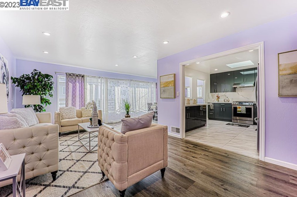 226 Hanover St, San Francisco CA  94112-4350 exterior