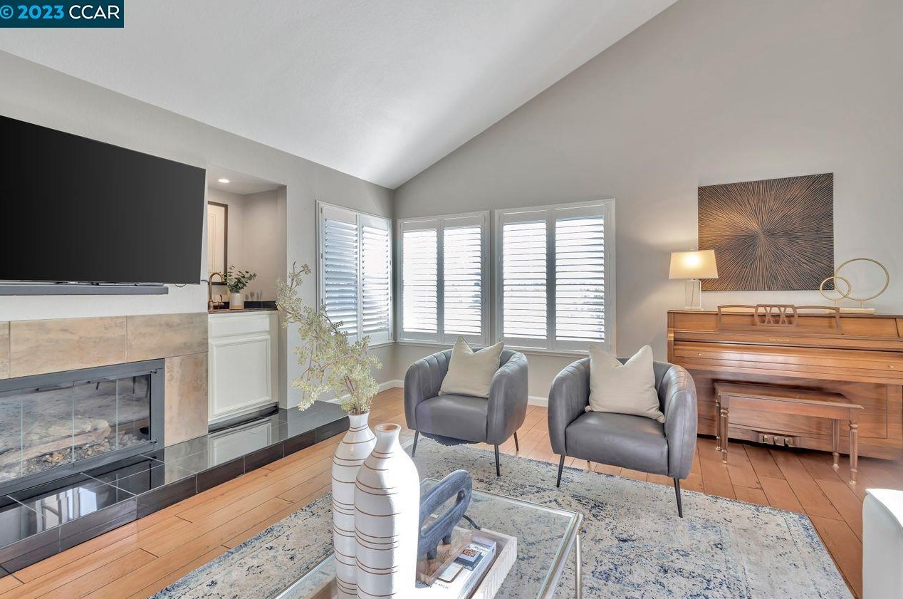 503 Adirondack Way, Walnut Creek CA  94598-2124 exterior