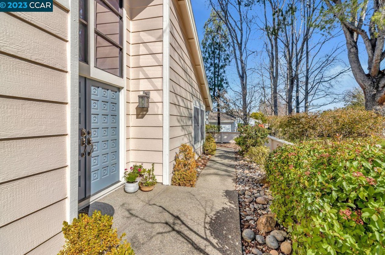 503 Adirondack Way, Walnut Creek CA  94598-2124 exterior