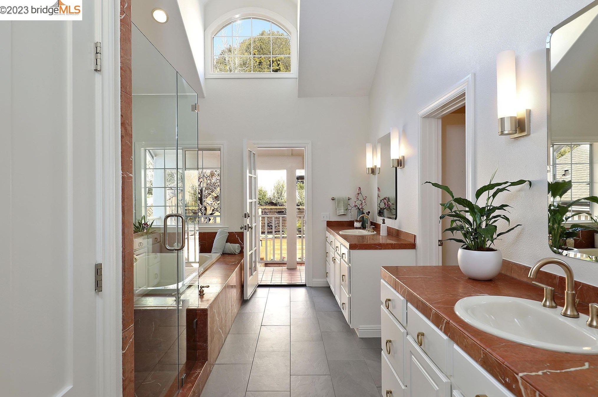 6157 Ruthland Rd, Oakland CA  94611-1835 exterior