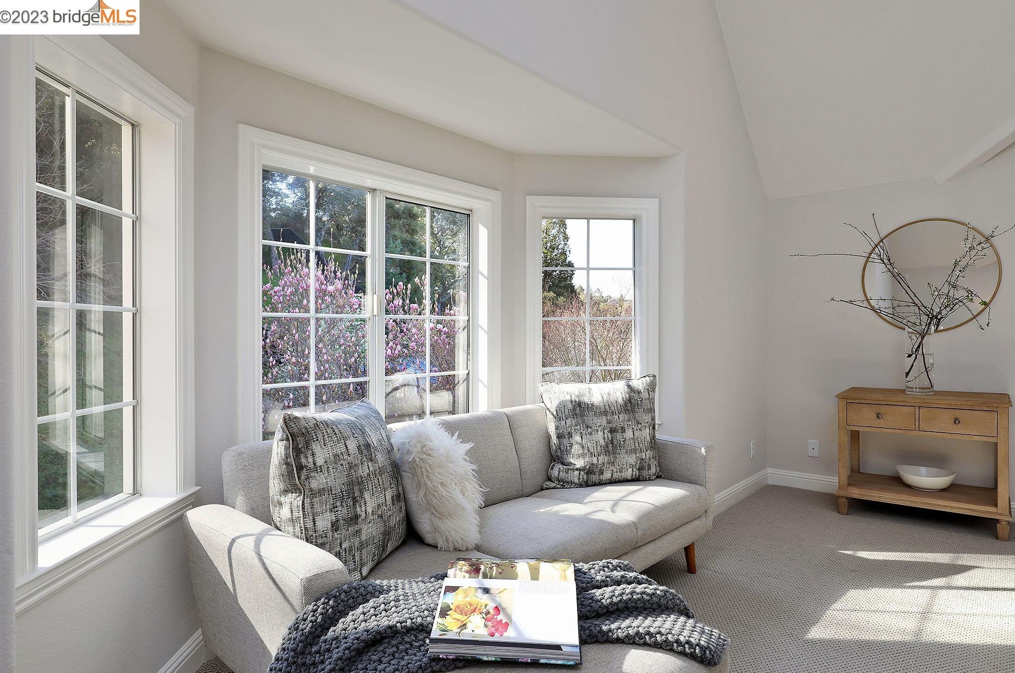 6157 Ruthland Rd, Oakland CA  94611-1835 exterior