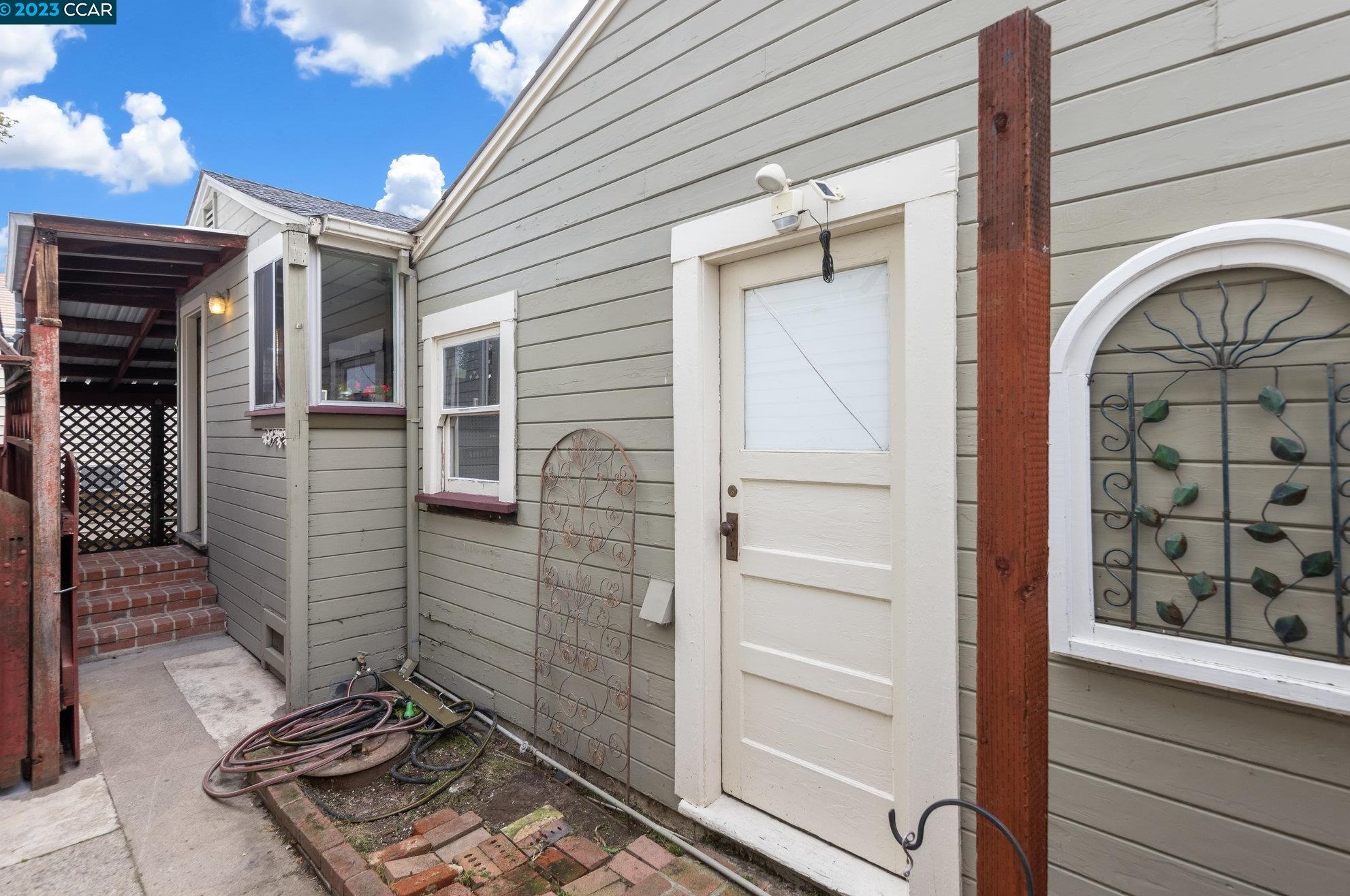 415 E St, Antioch CA  94509-1216 exterior