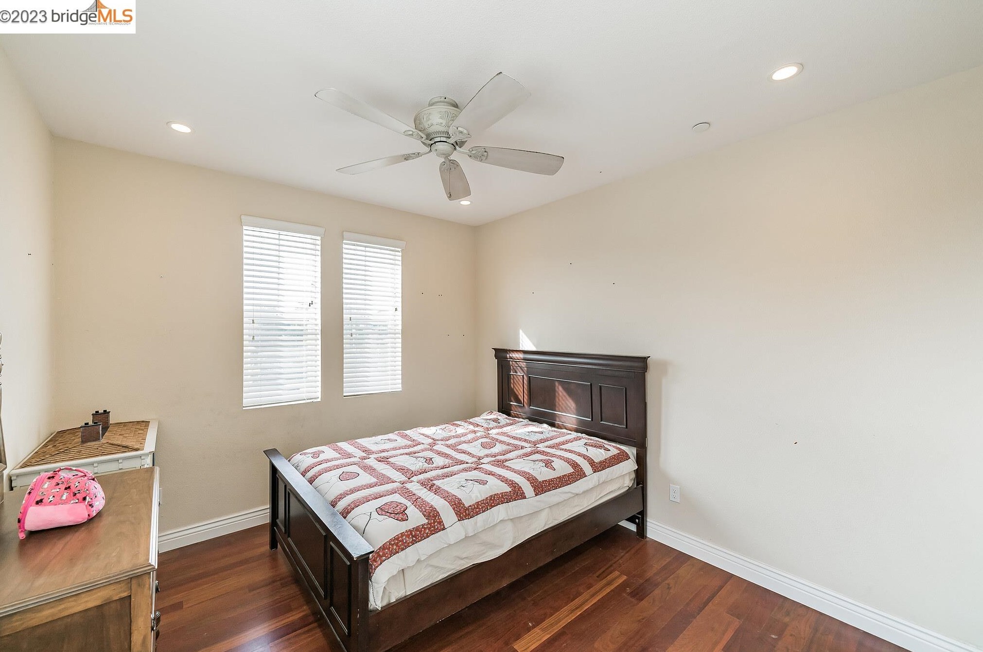 476 Milford St, Los Angeles CA  94513-5544 exterior