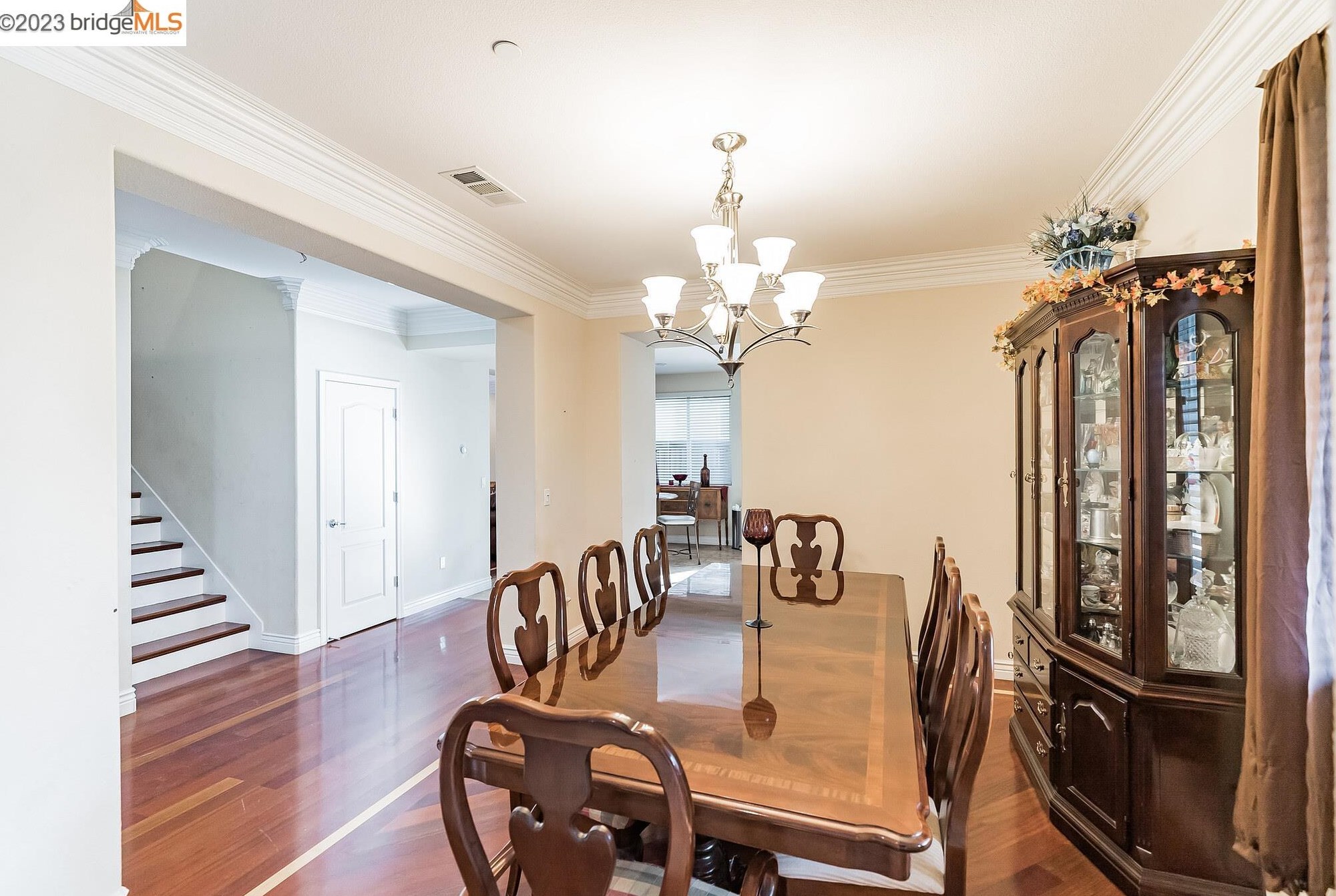 476 Milford St, Los Angeles CA  94513-5544 exterior