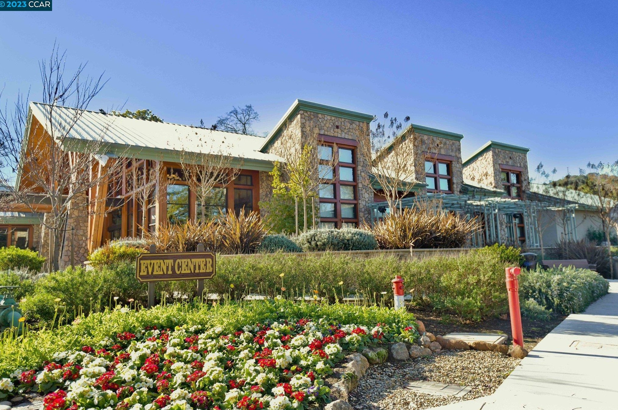 1138 Skycrest Dr, Walnut Creek CA  94595-1810 exterior