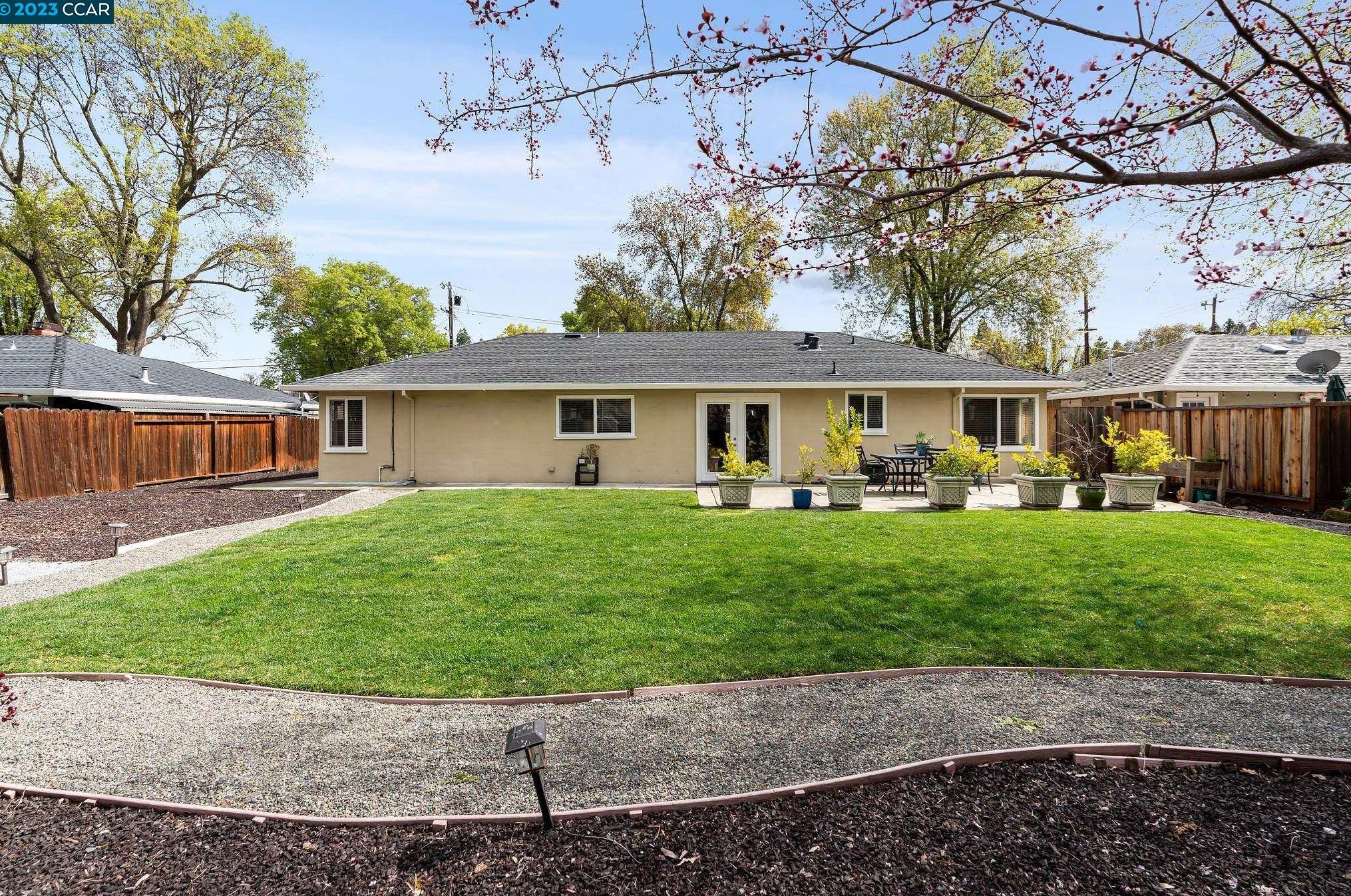1584 Terry Way, Concord CA  94523-2321 exterior