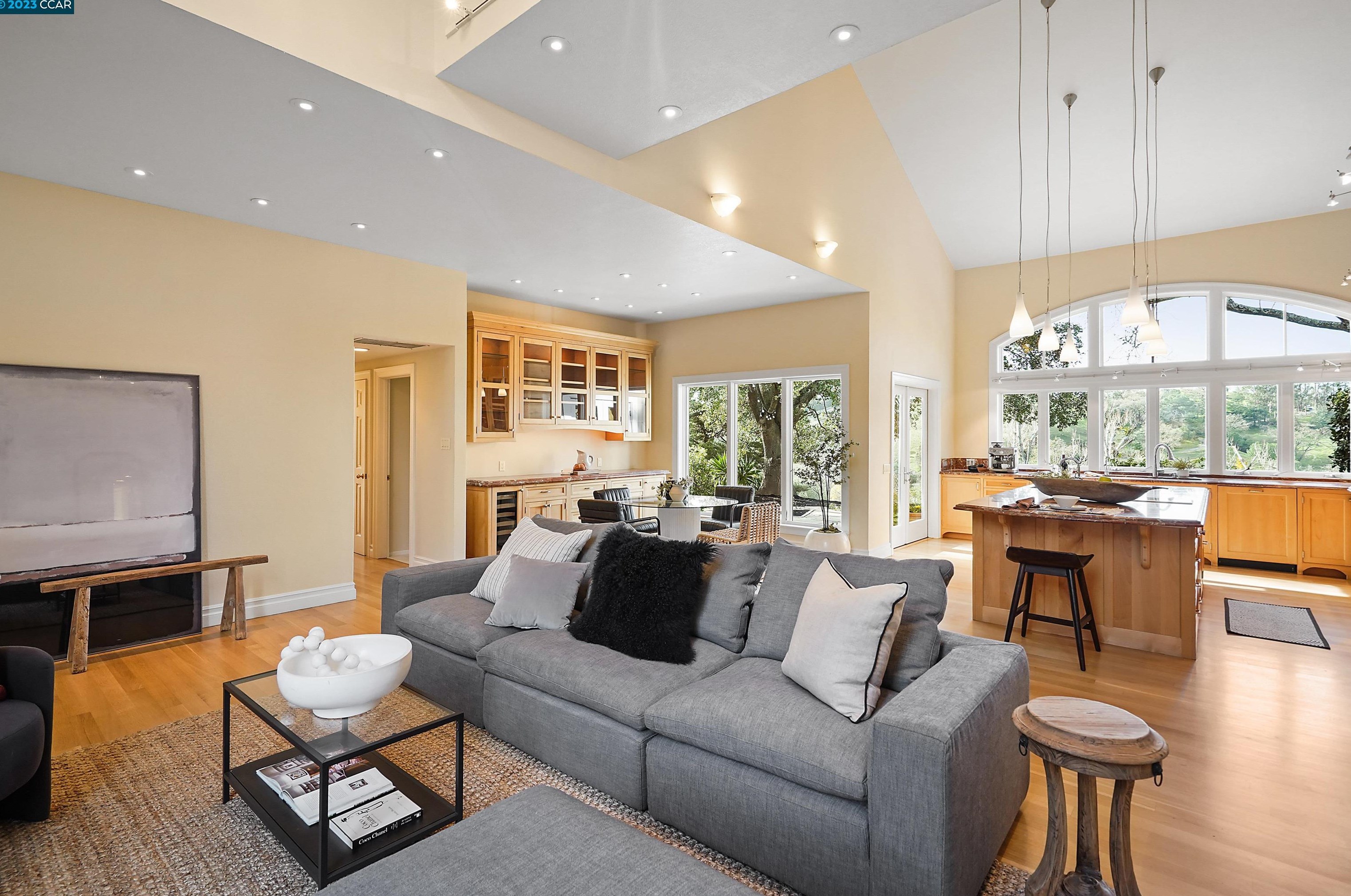 37 Bacon Ct, Lafayette CA  94549-6232 exterior