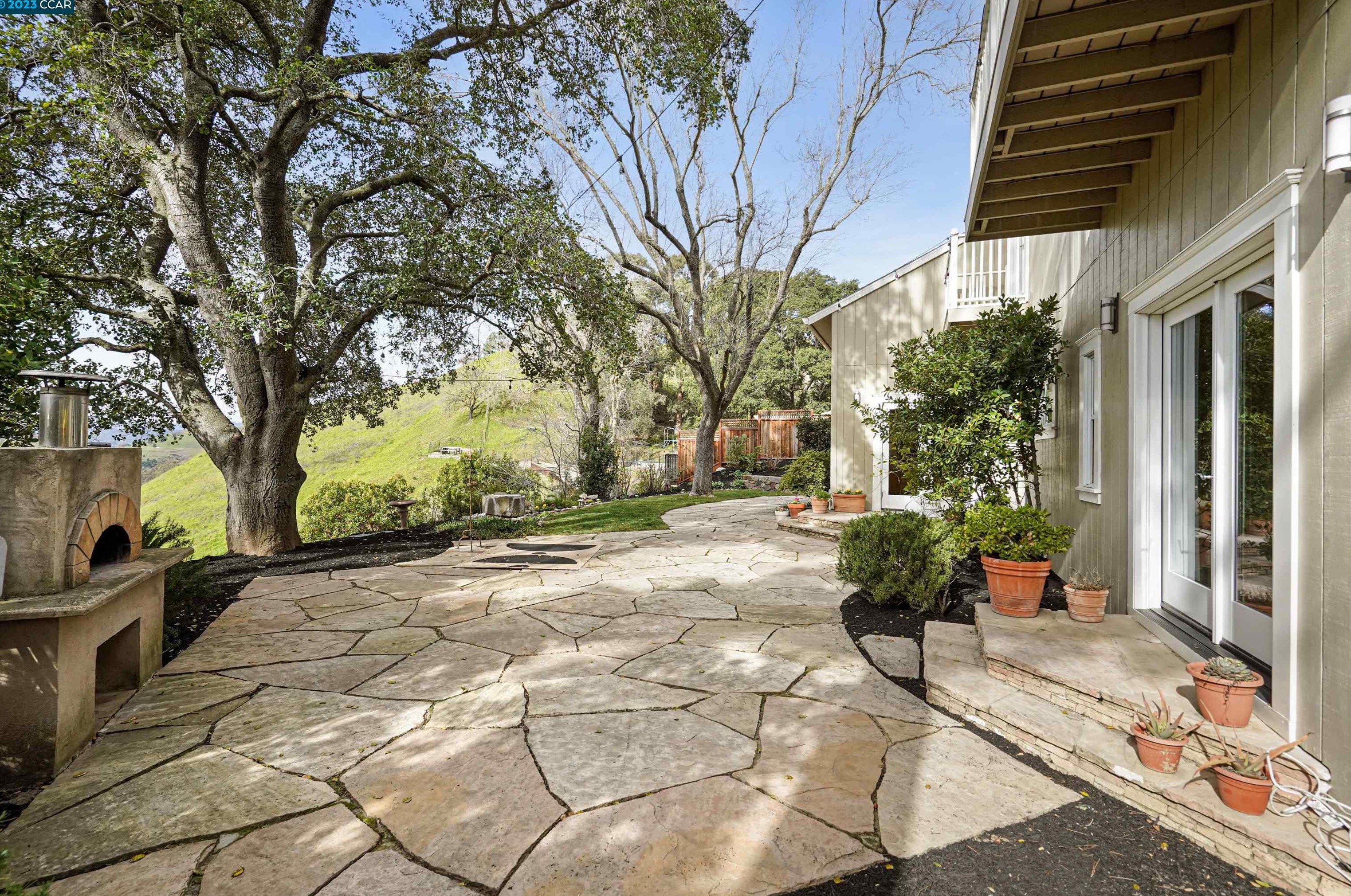 37 Bacon Ct, Lafayette CA  94549-6232 exterior