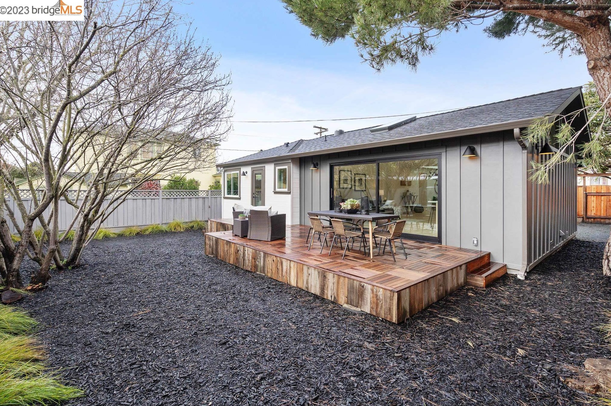 1935 Carlson Blvd, Richmond CA  94804-5223 exterior