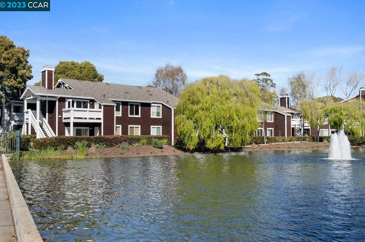 2 Marina Lakes Dr, Richmond CA  94804-7447 exterior
