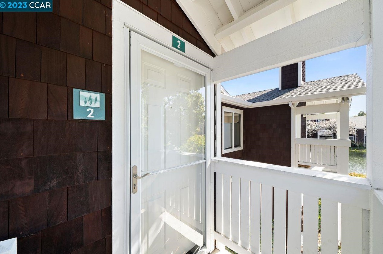 2 Marina Lakes Dr, Richmond CA  94804-7447 exterior