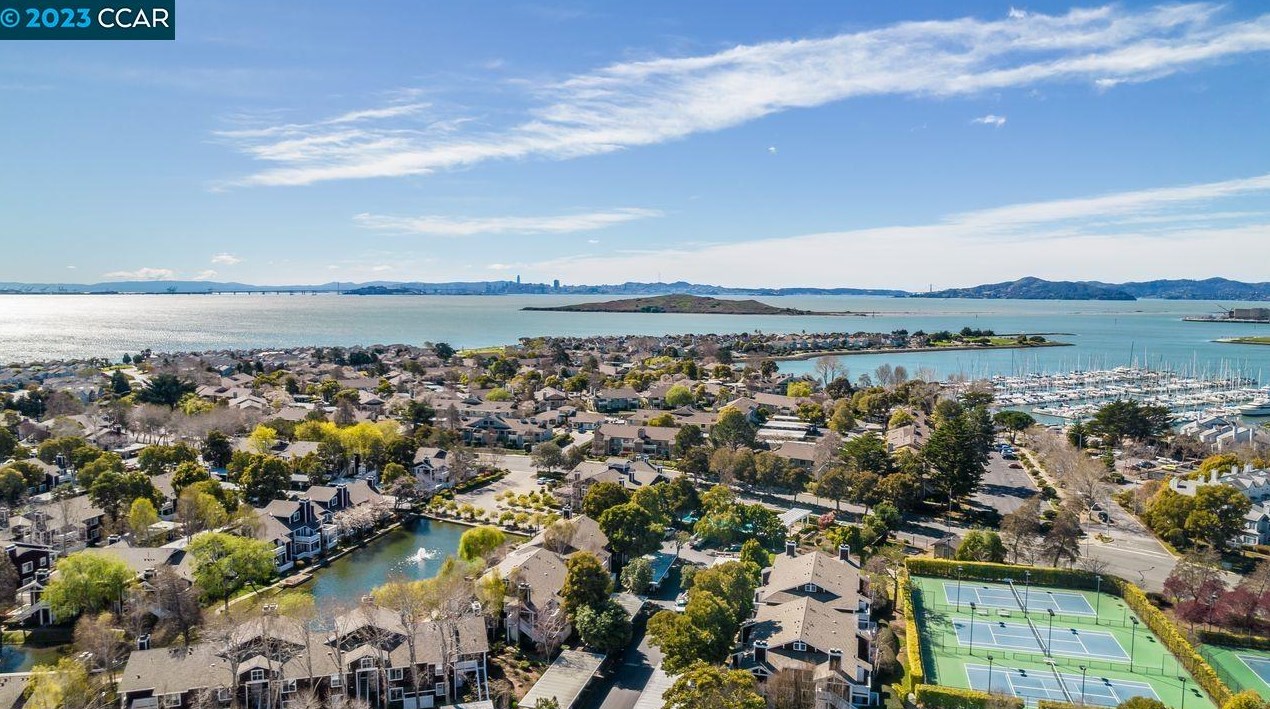 2 Marina Lakes Dr, Richmond CA  94804-7447 exterior
