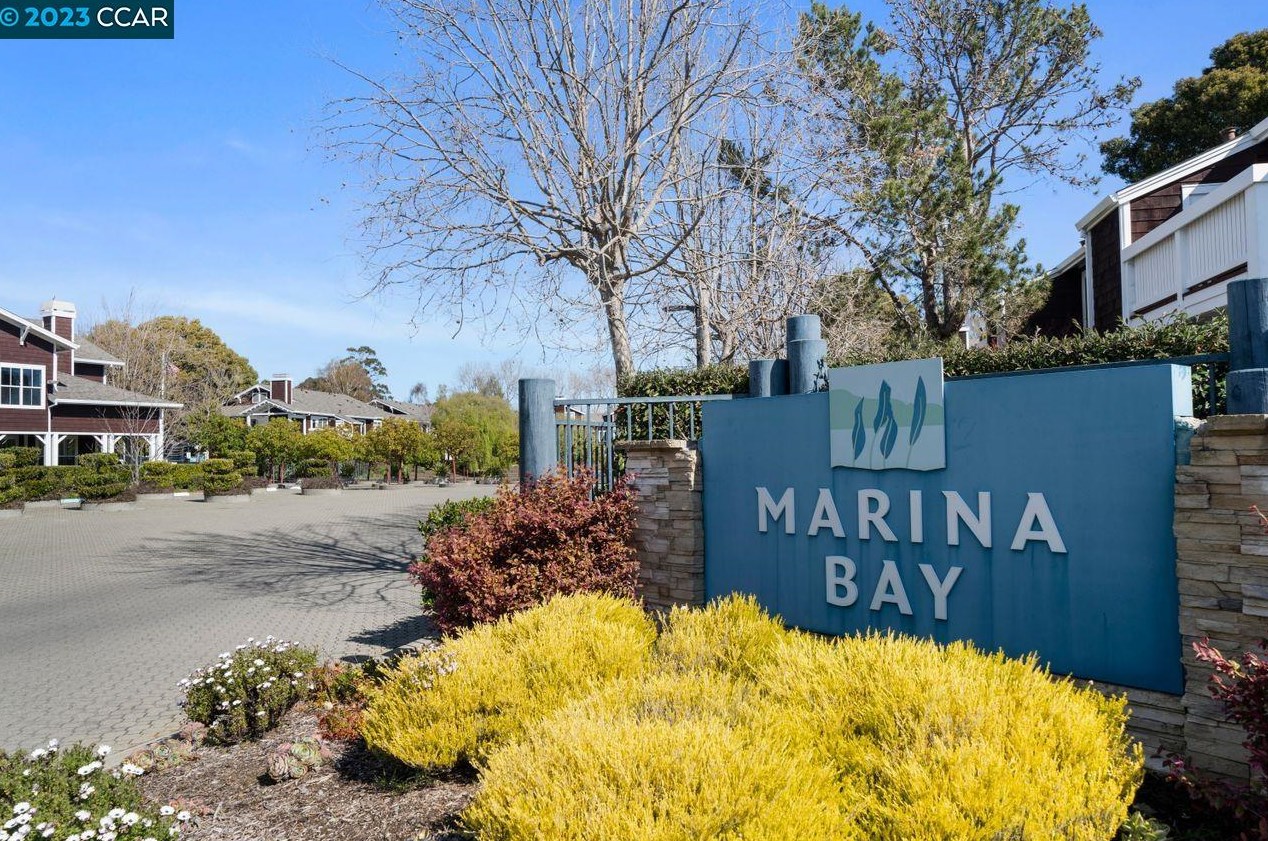 2 Marina Lakes Dr, Richmond CA  94804-7447 exterior