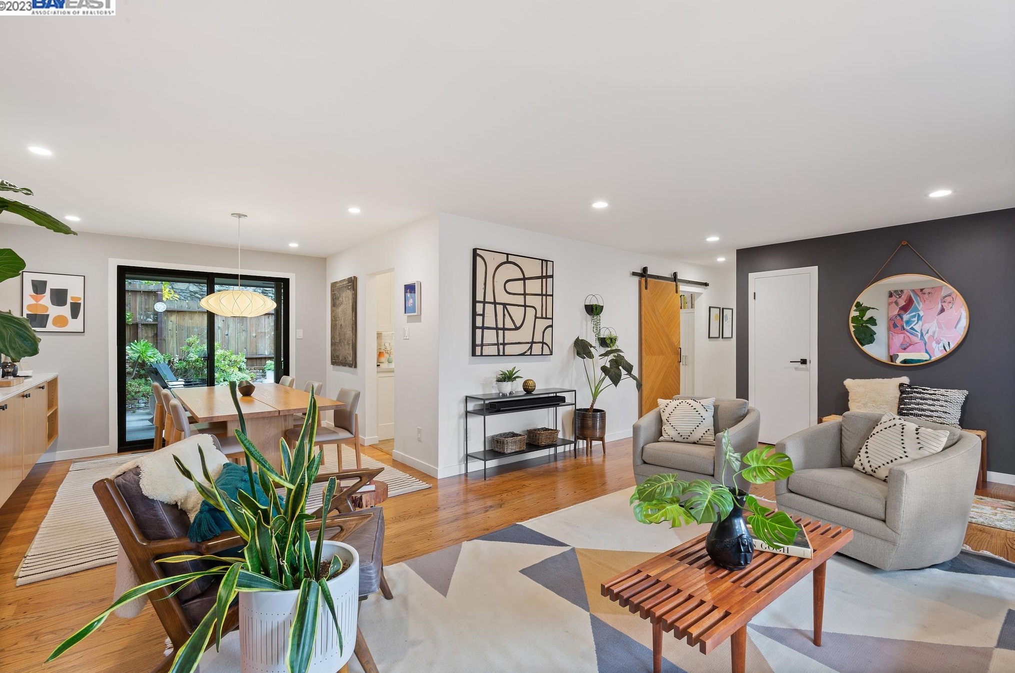 25 Rydal Ct, Oakland CA  94611-2408 exterior