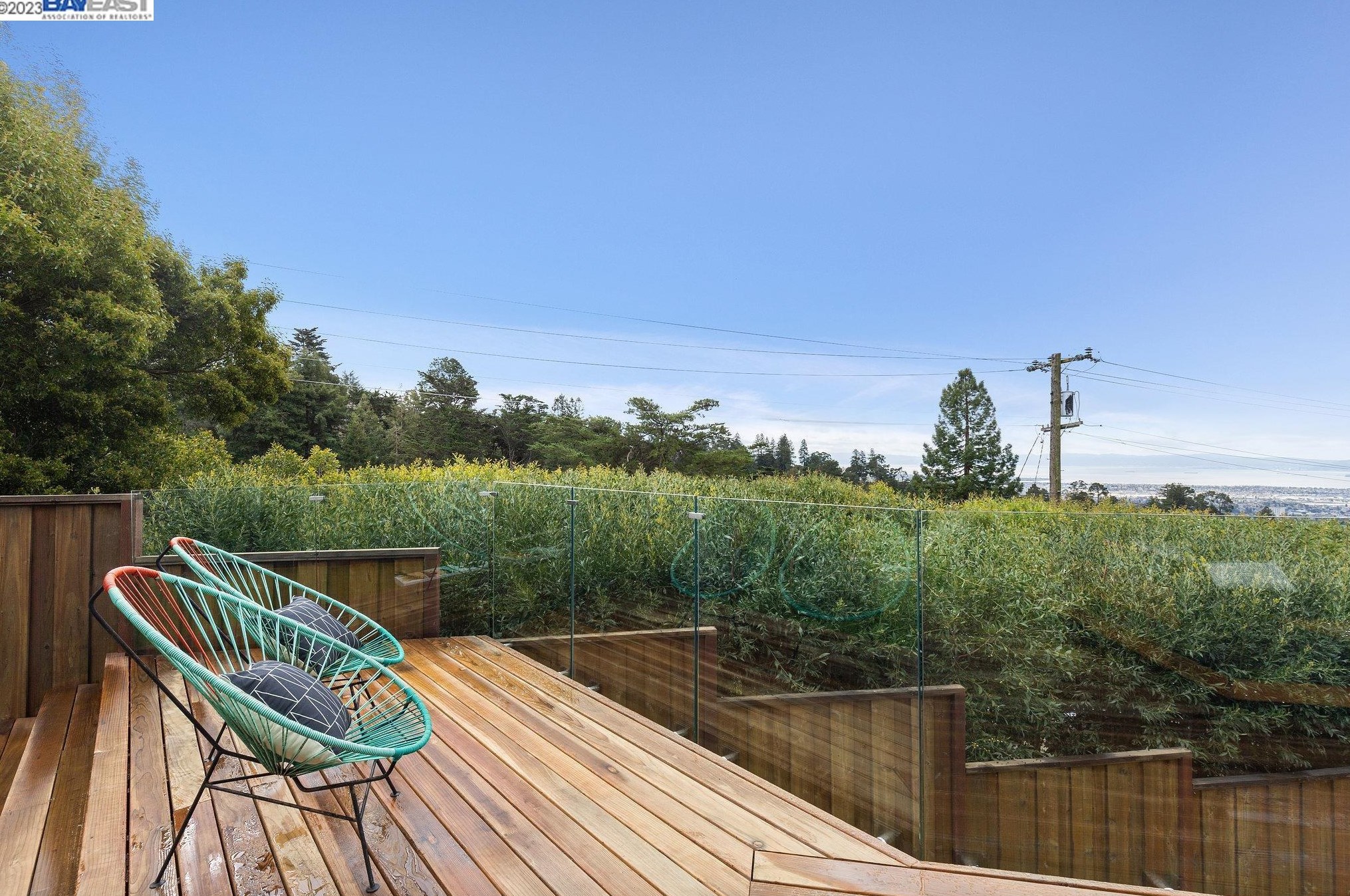 25 Rydal Ct, Oakland CA  94611-2408 exterior