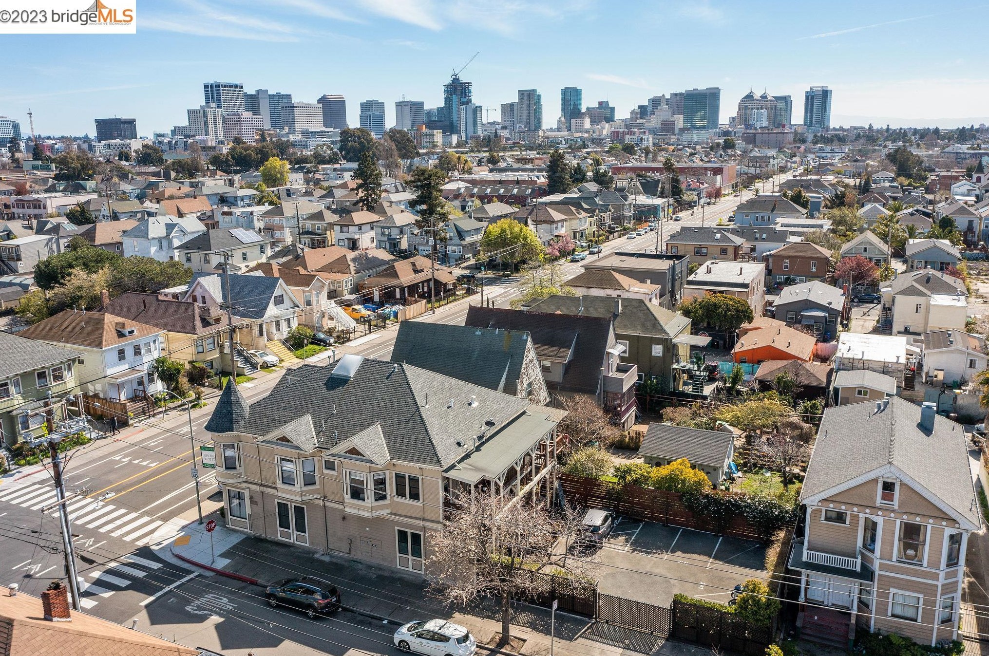 3141 West St, Oakland CA  94608-4310 exterior