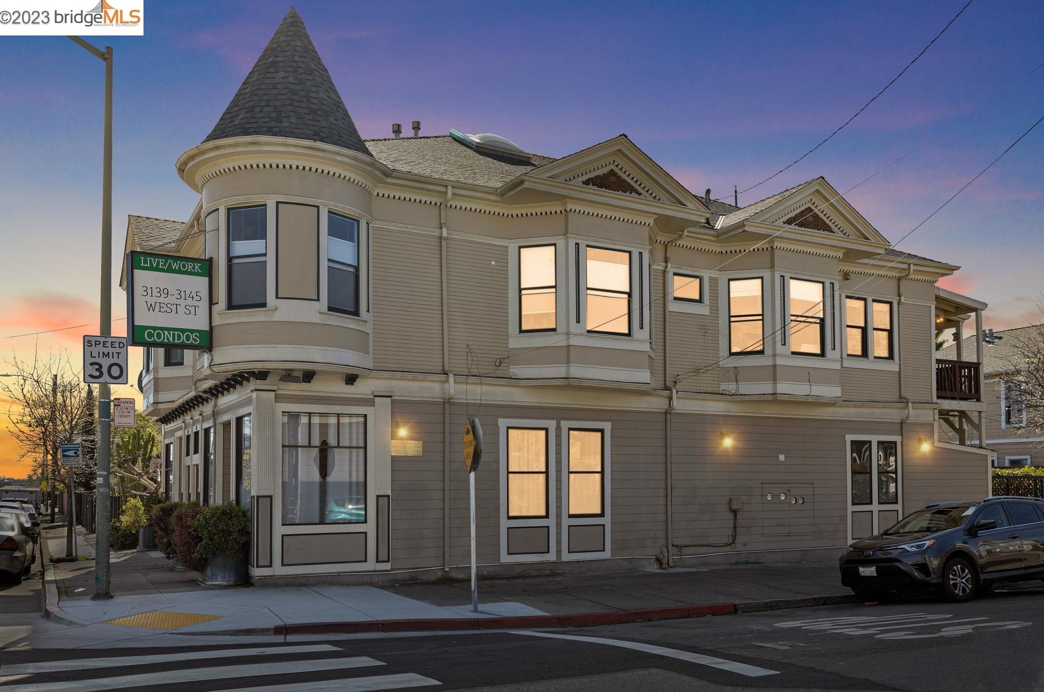 3141 West St, Oakland CA  94608-4310 exterior