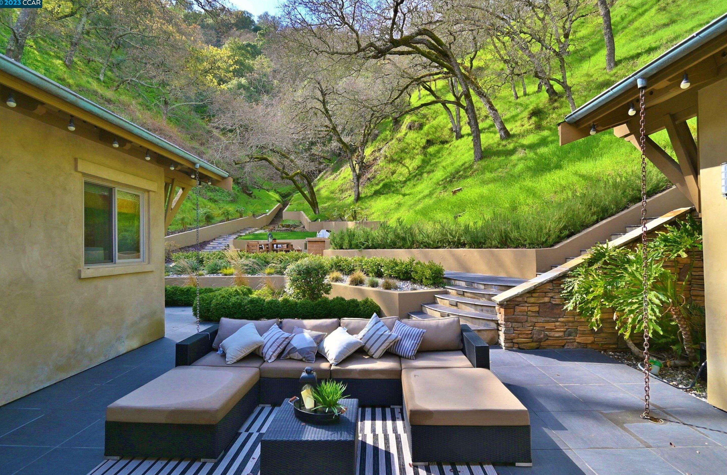 1624 Campesino Ct, Alamo CA  94507-2613 exterior