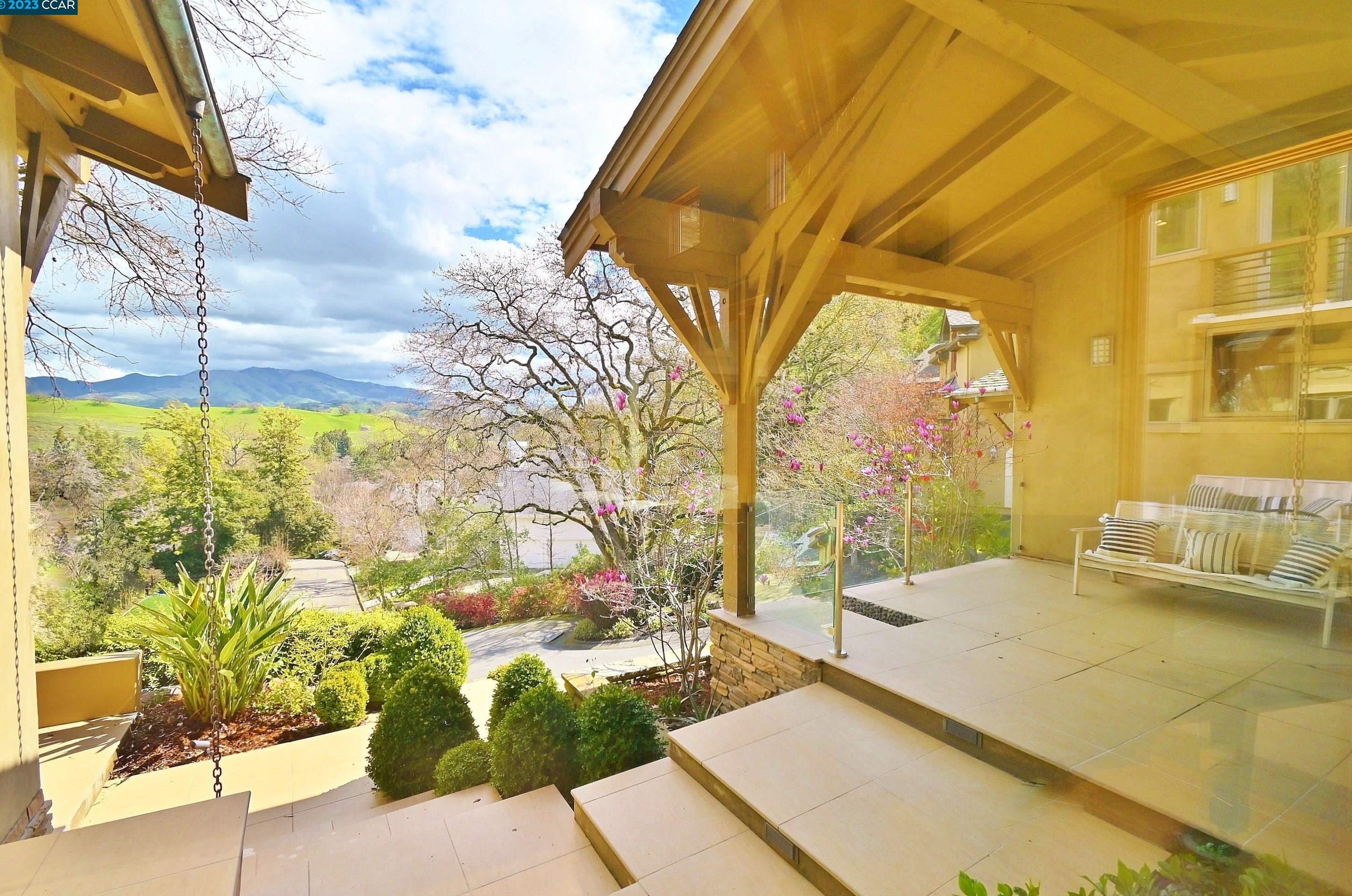 1624 Campesino Ct, Alamo CA  94507-2613 exterior