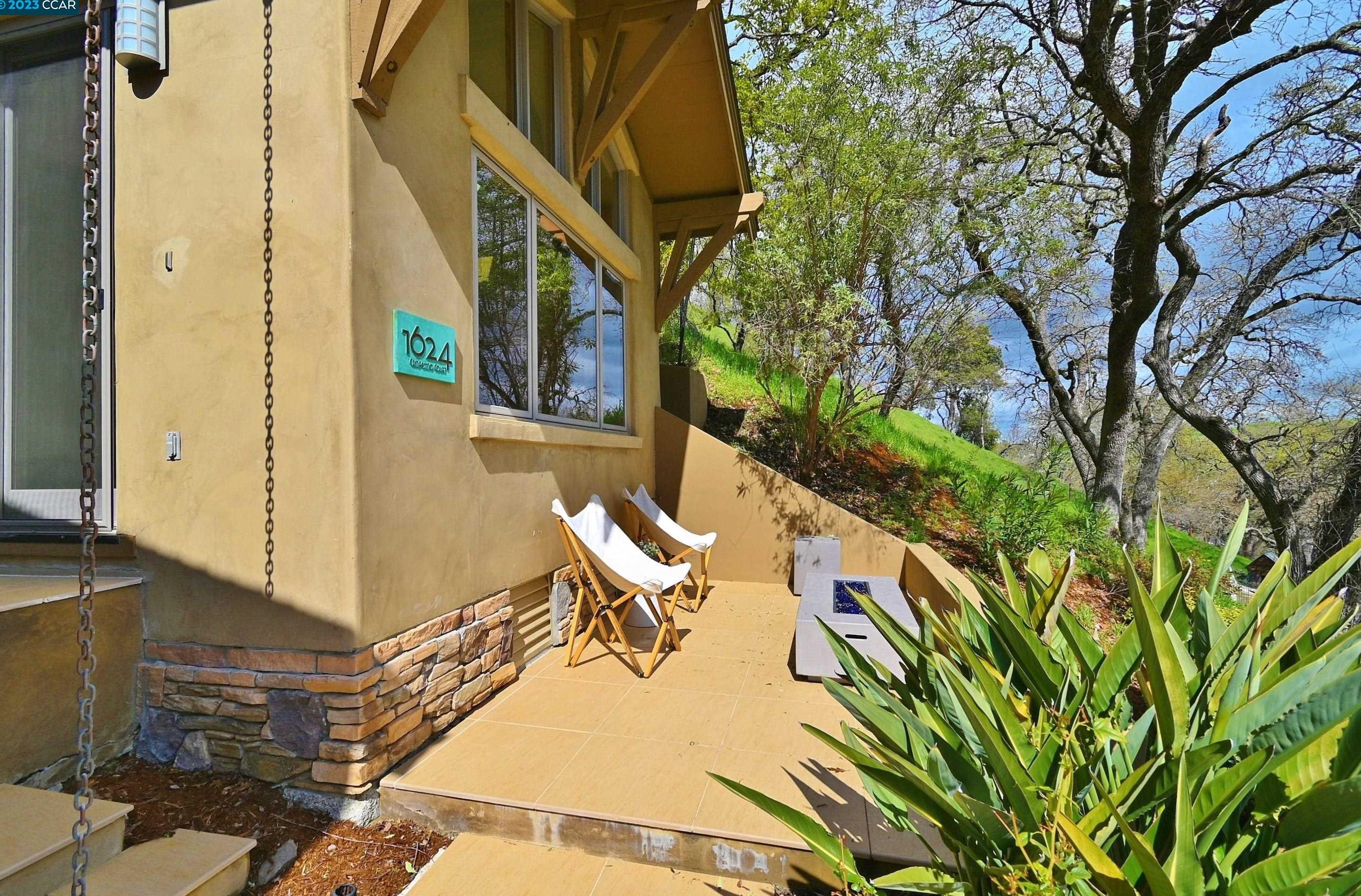 1624 Campesino Ct, Alamo CA  94507-2613 exterior