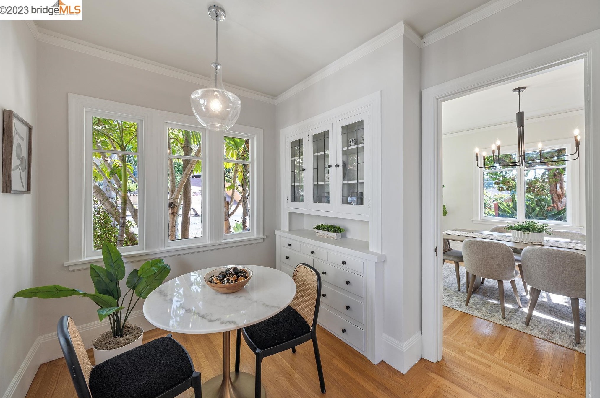 563 Radnor Rd, Oakland CA  94606-1011 exterior