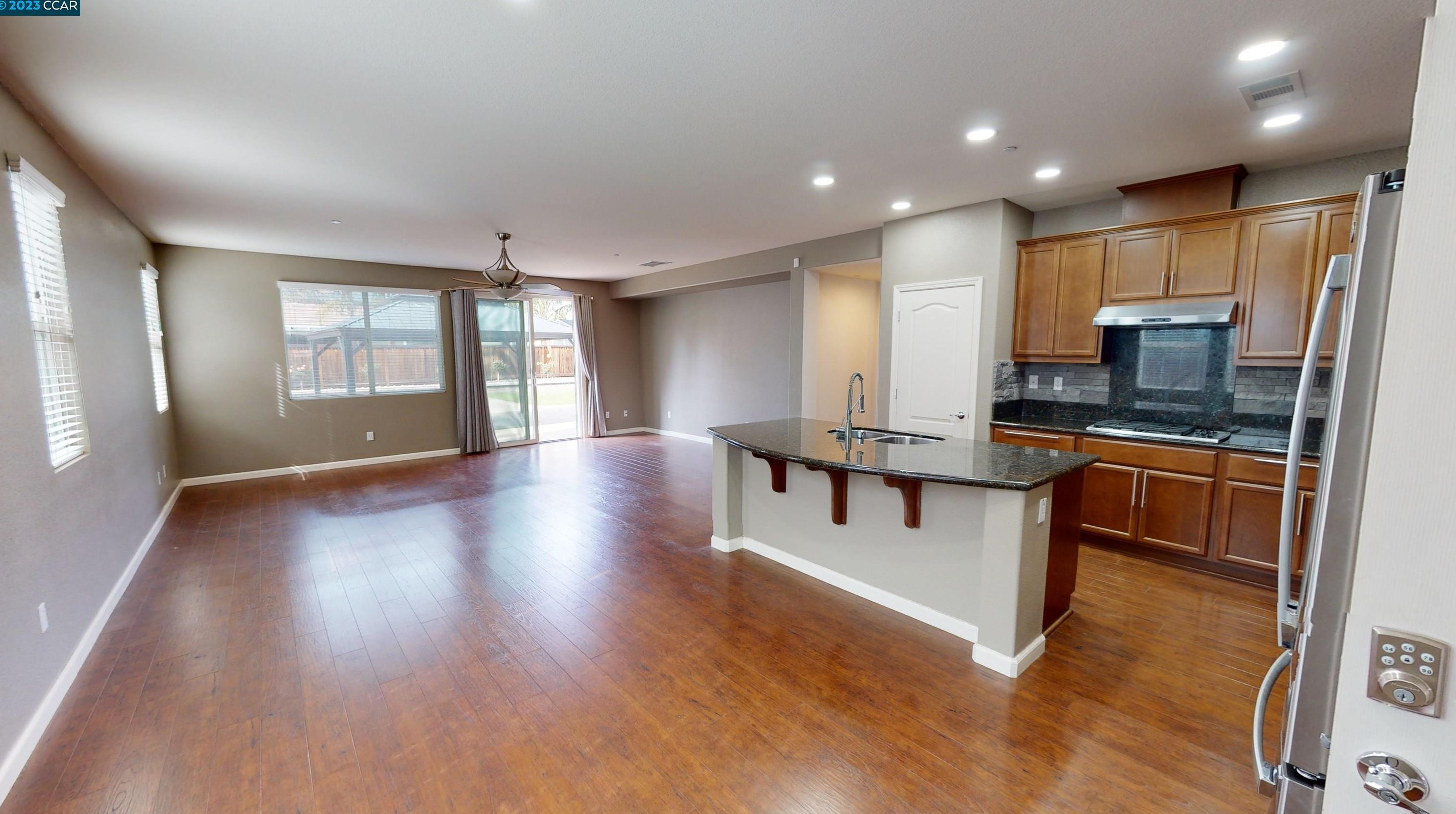 1665 Bedford Ct, Los Angeles CA  94513-5527 exterior