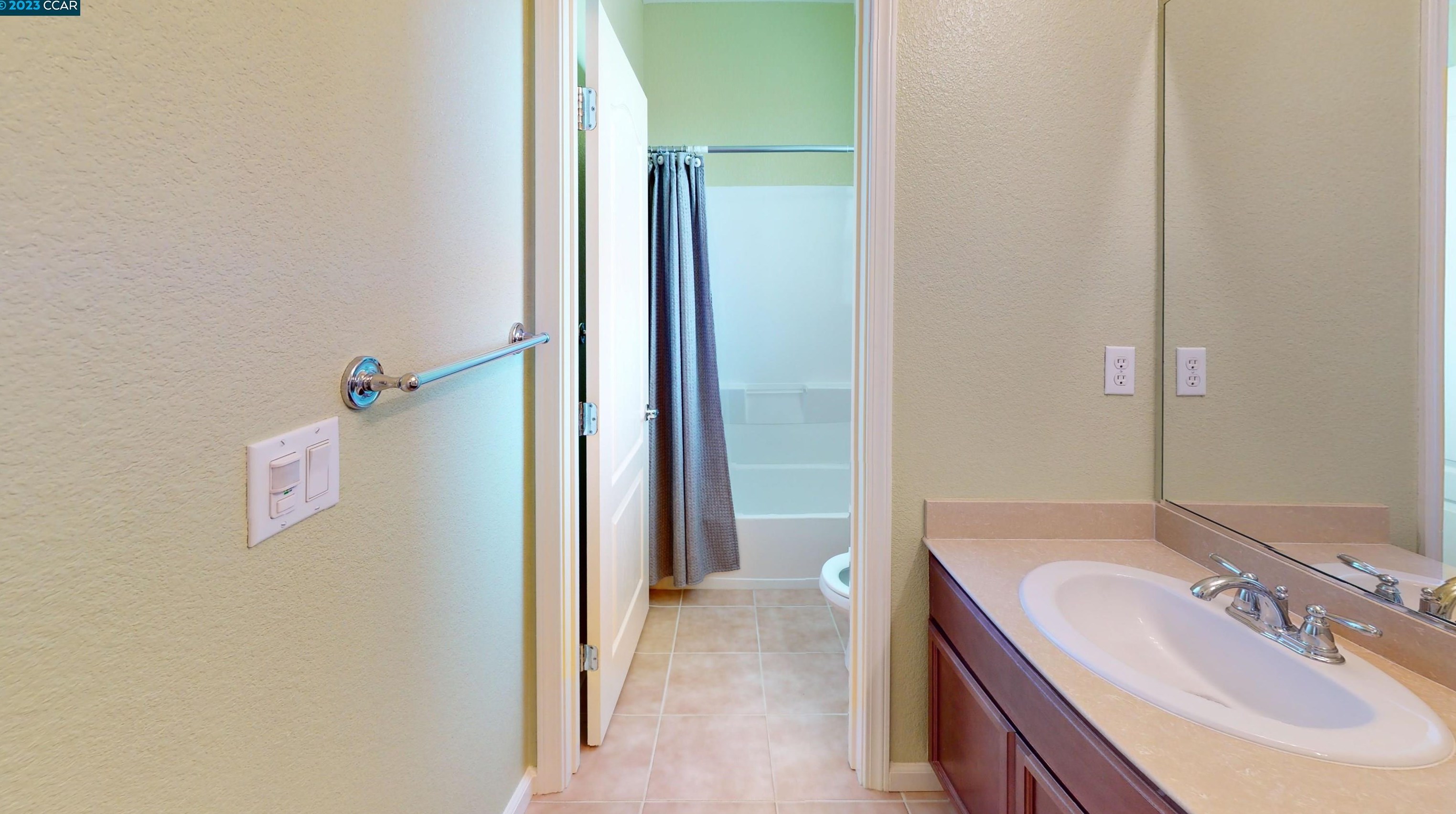 1665 Bedford Ct, Los Angeles CA  94513-5527 exterior