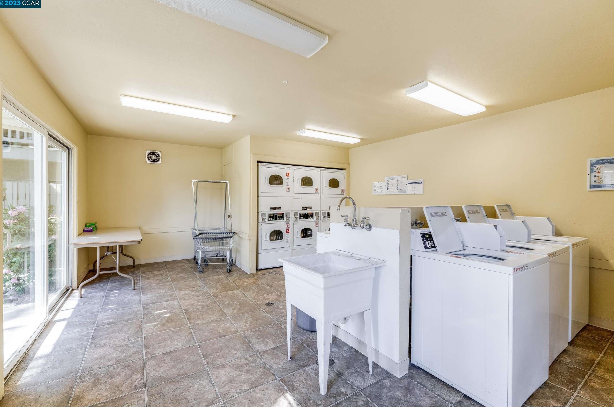 1251 Homestead Ave, Walnut Creek CA  94598-2835 exterior