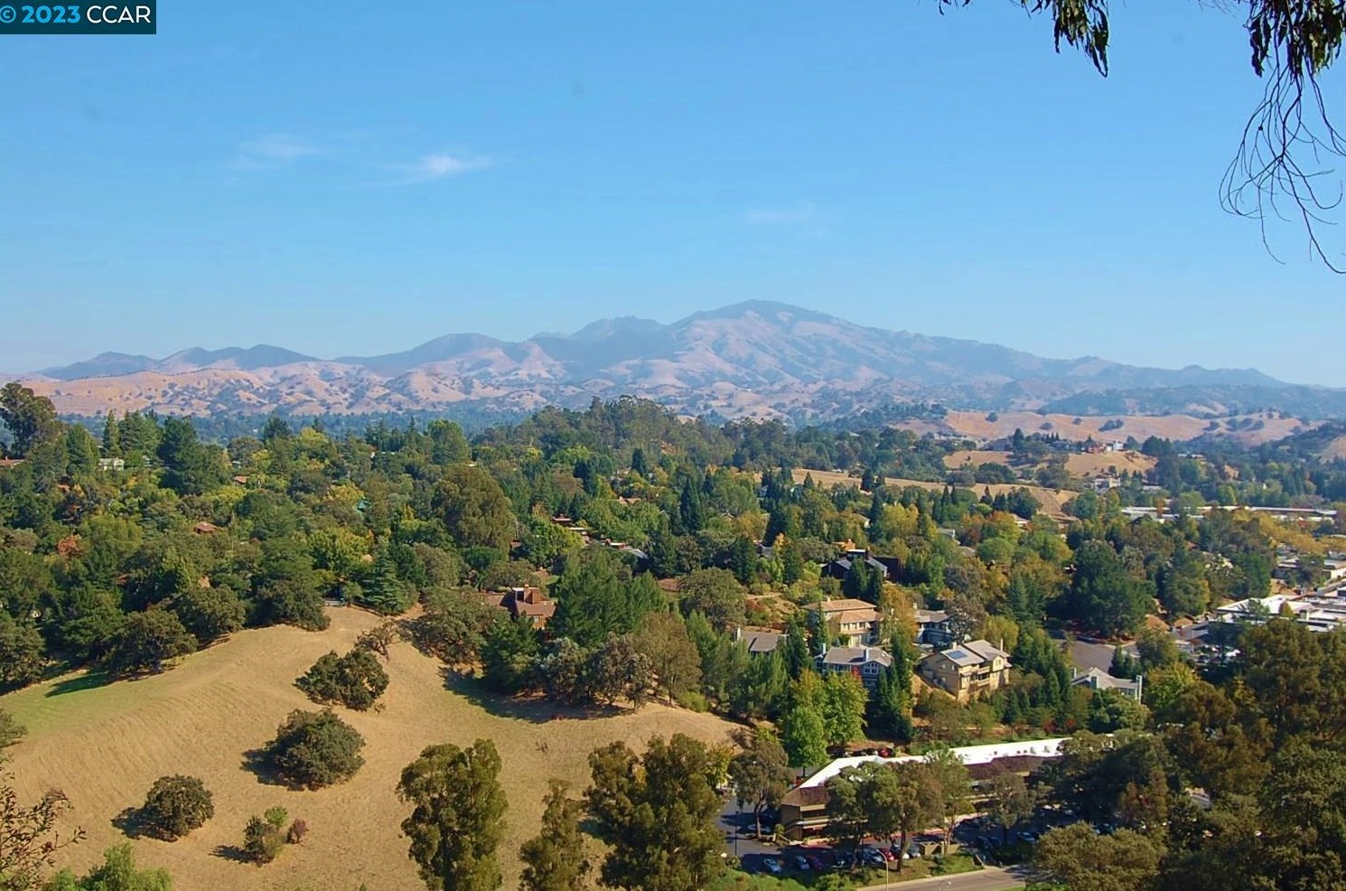 1708 Golden Rain Rd, Walnut Creek CA 94595-2105 exterior