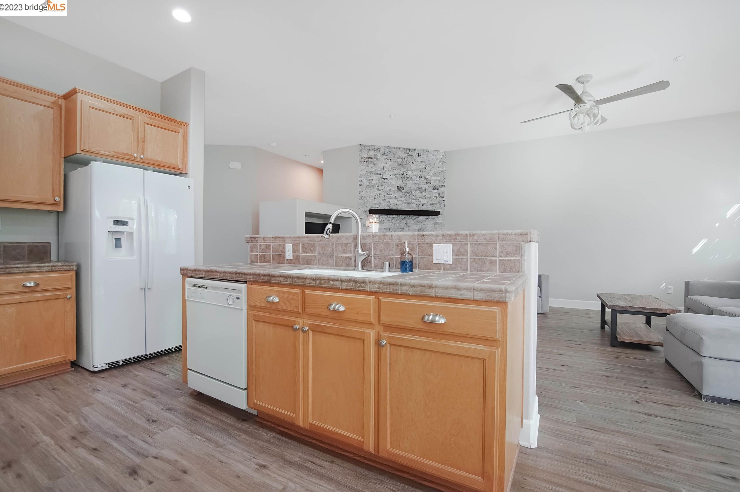 1276 Vignola Ct, Los Angeles CA  94513-2963 exterior