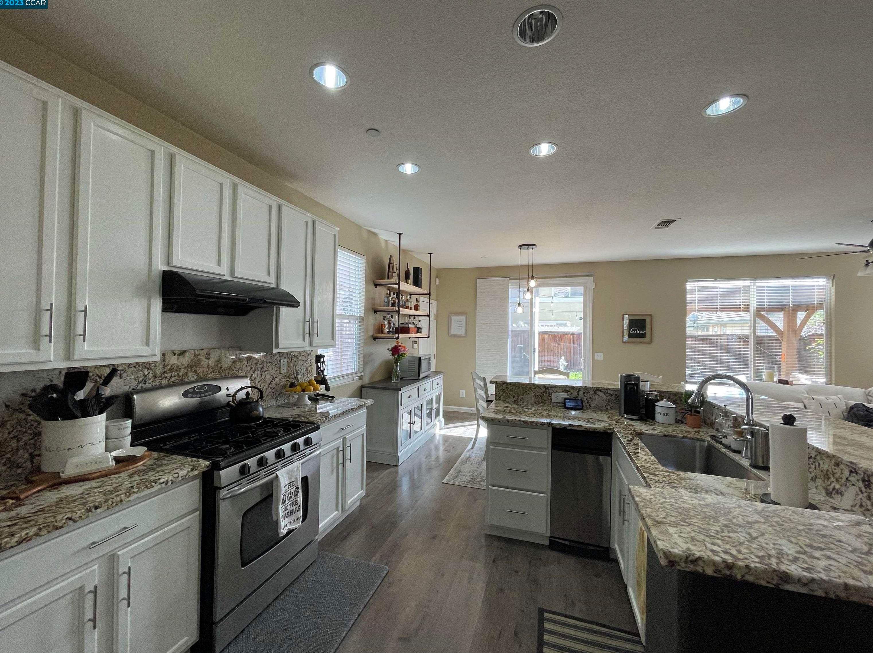 552 Young Dr, Los Angeles CA  94513-8300 exterior