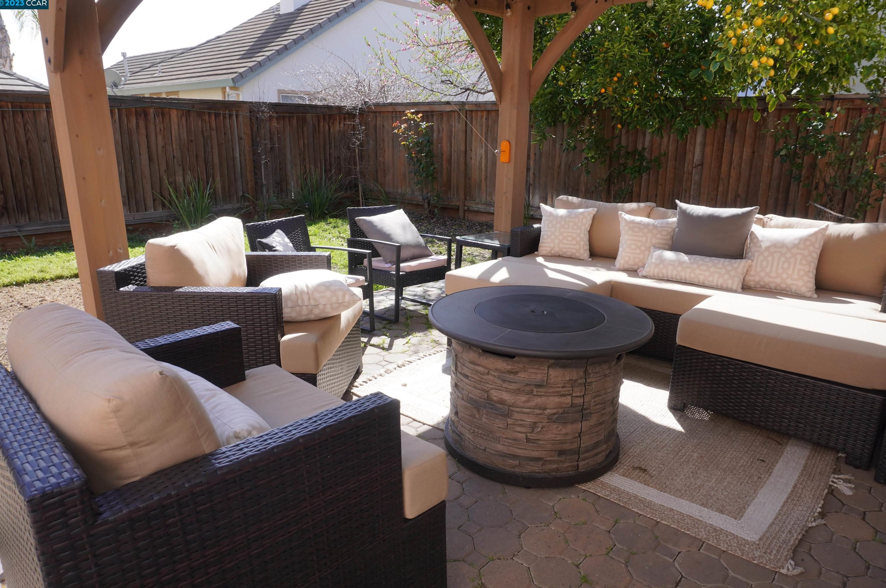 552 Young Dr, Los Angeles CA  94513-8300 exterior