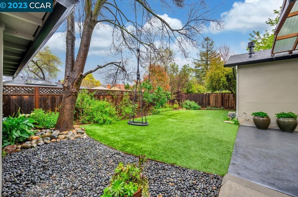 3264 Hudson Ave, Walnut Creek CA  94597-1827 exterior