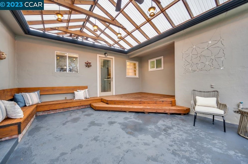 3264 Hudson Ave, Walnut Creek CA  94597-1827 exterior