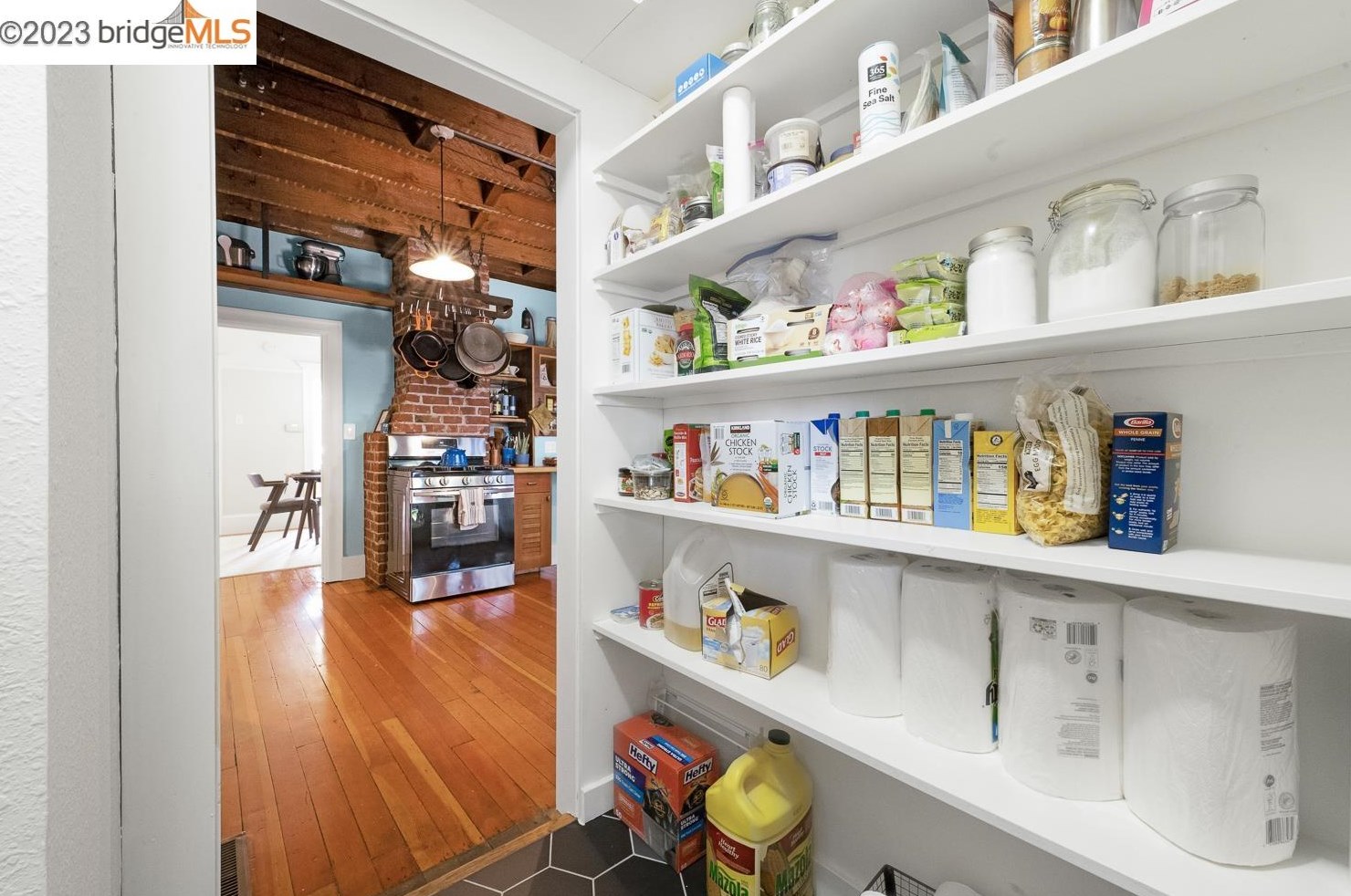 1421 Peralta St, Oakland CA  94607-2017 exterior