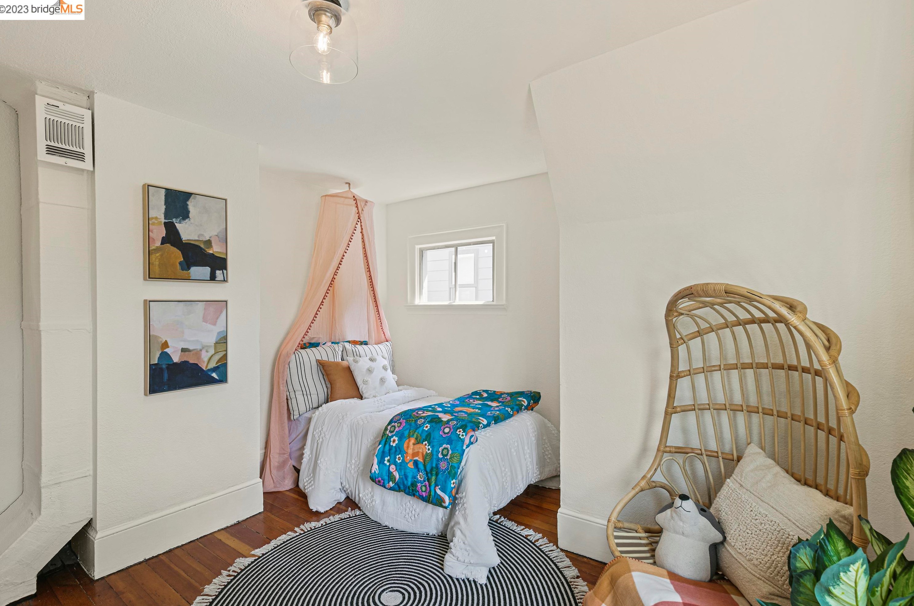 1421 Peralta St, Oakland CA  94607-2017 exterior