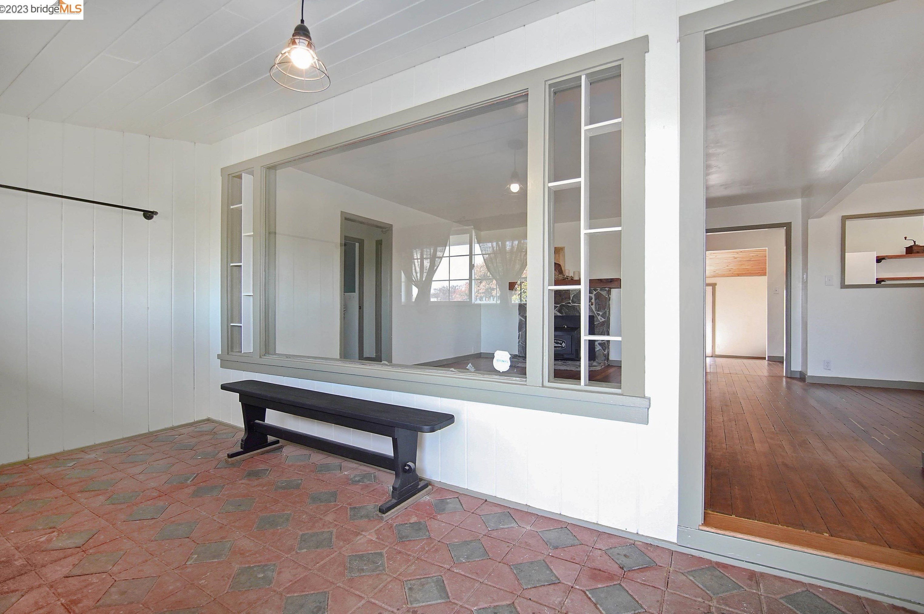 2661 Walnut Blvd, Los Angeles CA  94513-4402 exterior