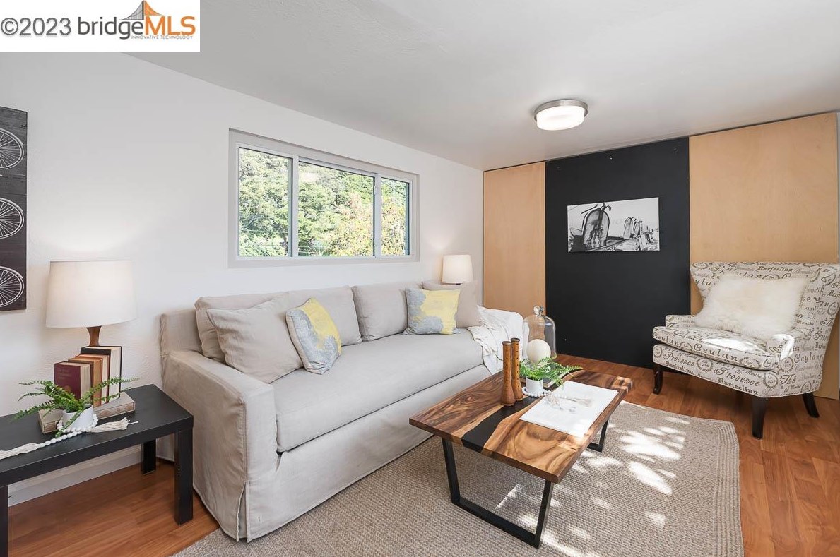 5800 Leona, Oakland CA 94605-1219 exterior