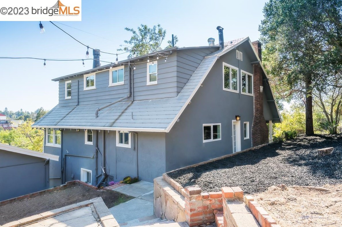 5800 Leona, Oakland CA 94605-1219 exterior