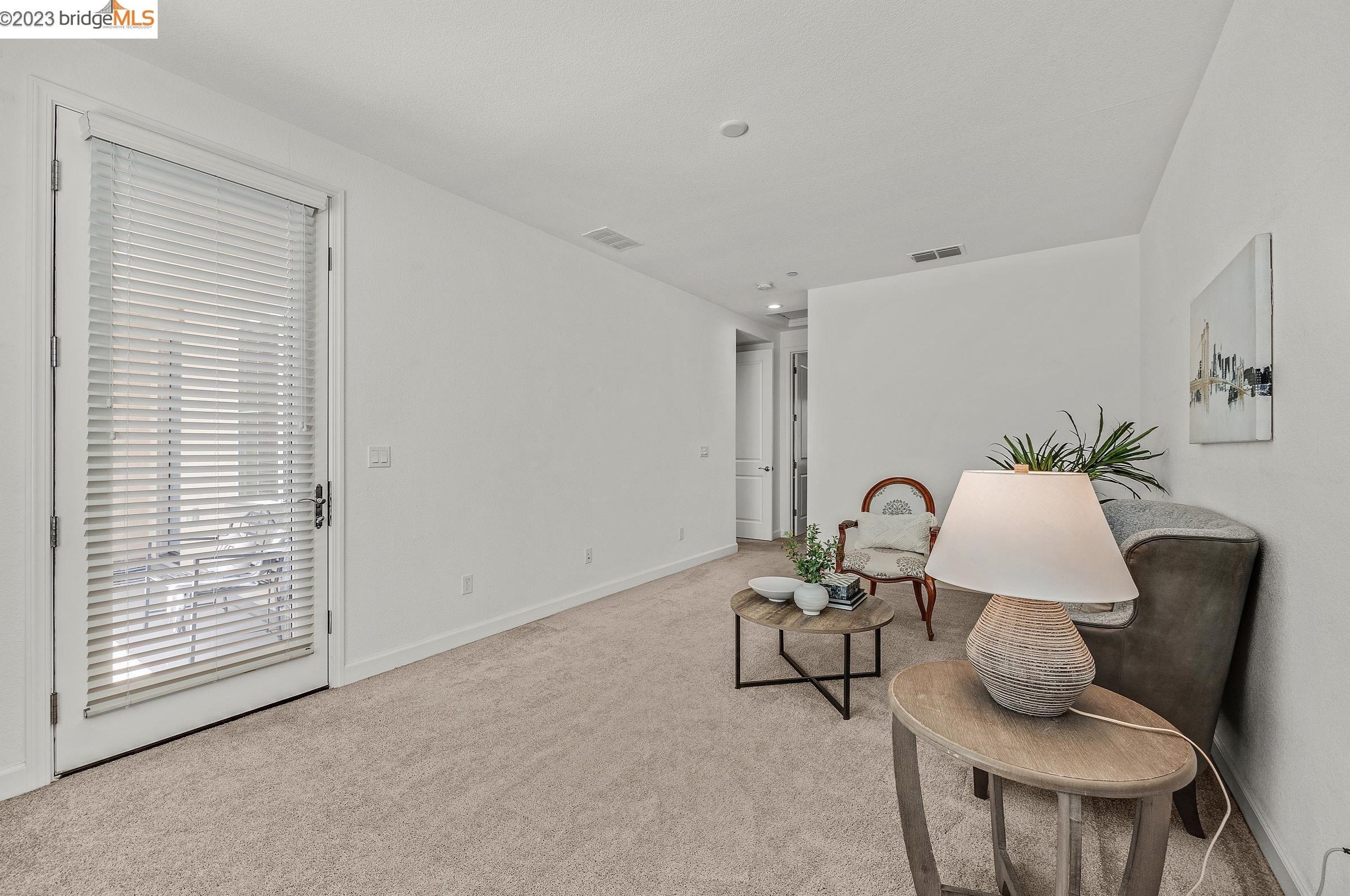 719 Jennifer St, Los Angeles CA  exterior