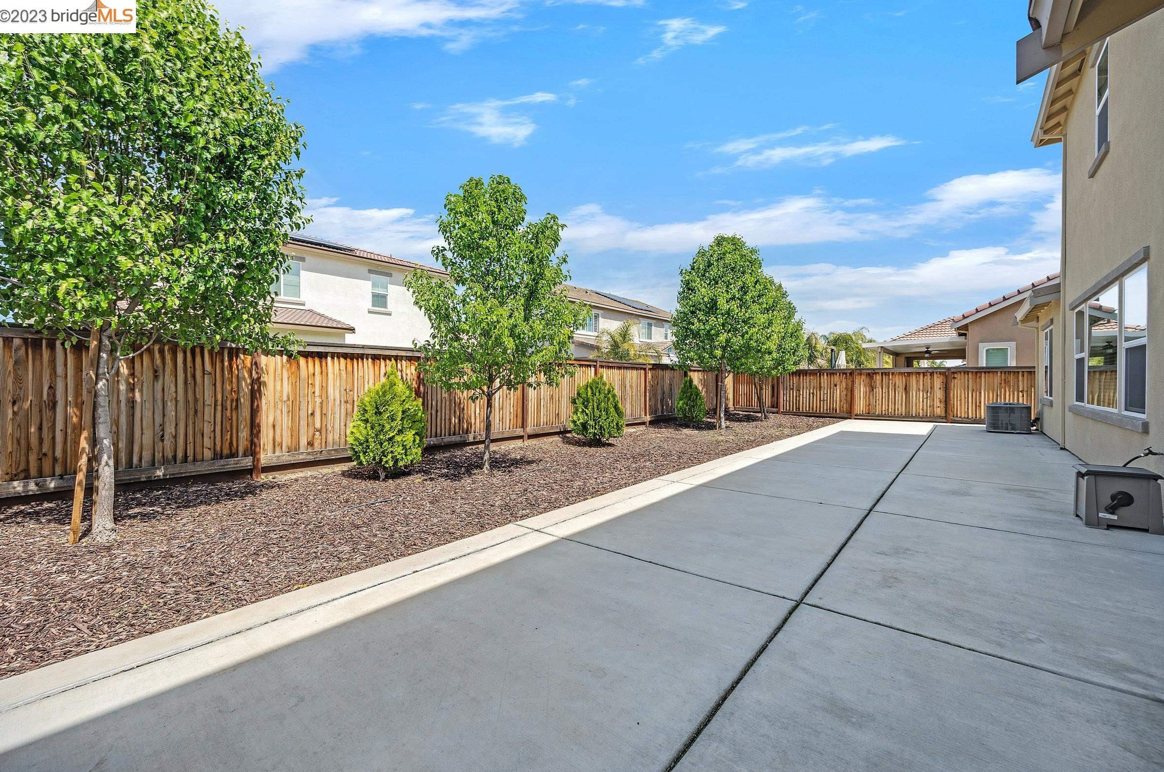 719 Jennifer St, Los Angeles CA  exterior