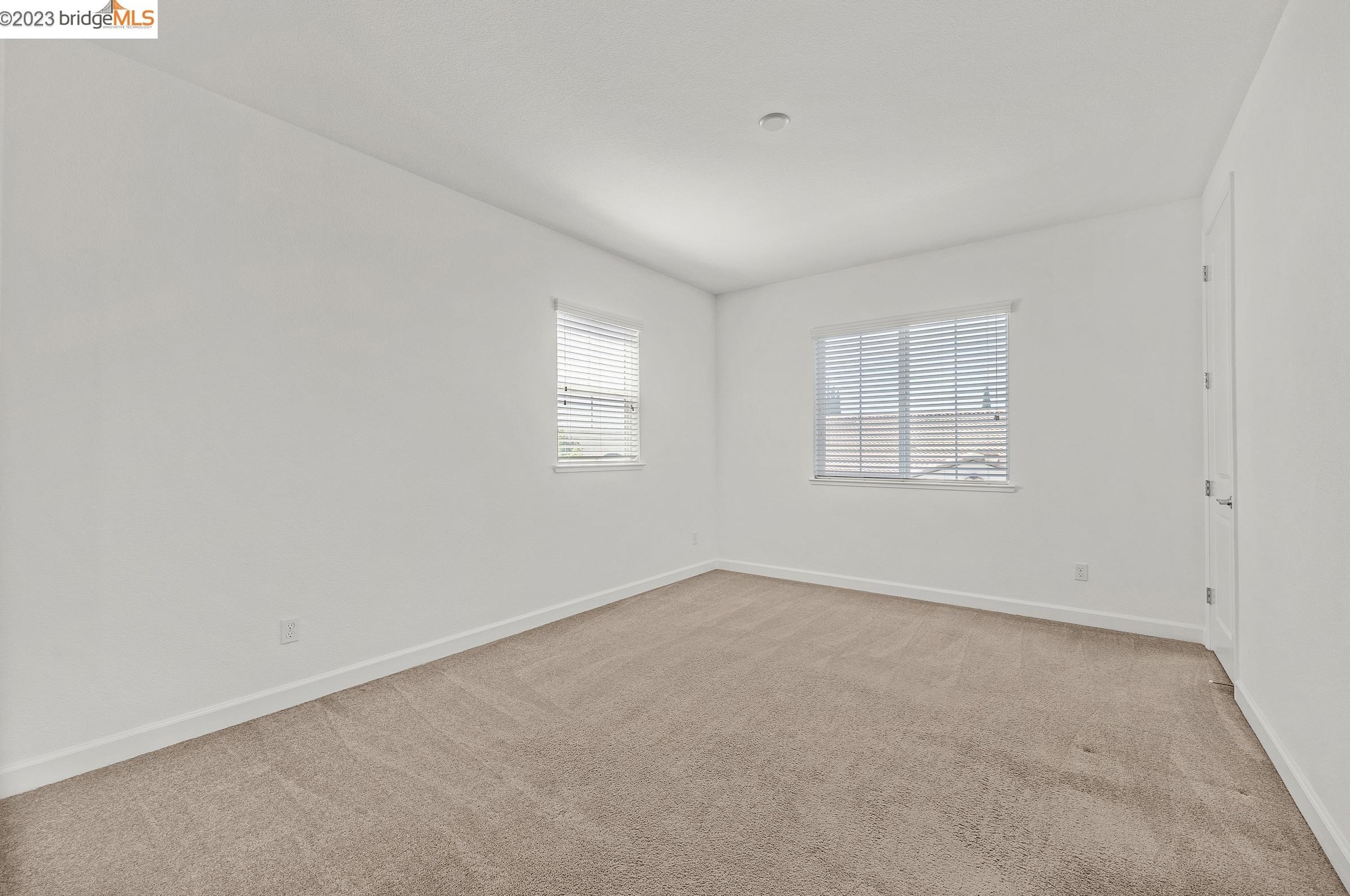 719 Jennifer St, Los Angeles CA  exterior