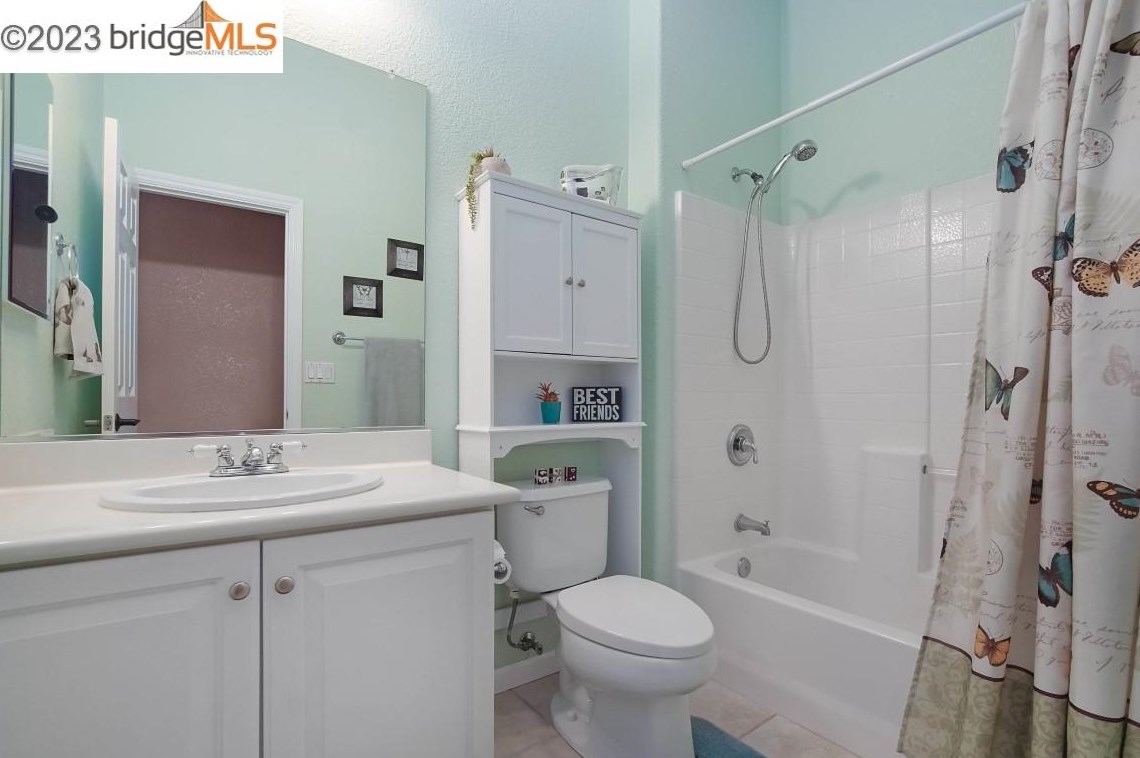 2830 Hawthorn Ct, Los Angeles CA  94513-5484 exterior